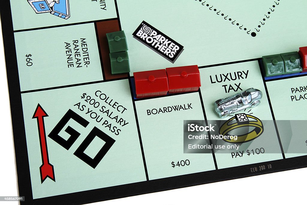 Monopoly ボードを示す奢侈税と Go 広場 - ゲーム モノポリーのロイヤリティフリーストックフォト