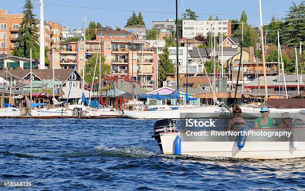 Lago Union Seattle - Fotografie stock e altre immagini di Andare in barca a vela - Andare in barca a vela, Andare in barchino, Lago Union