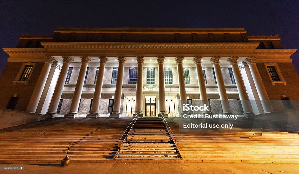 cebolla desencadenar ensalada Widener Library At Night Harvard University Boston Stock Photo - Download  Image Now - iStock