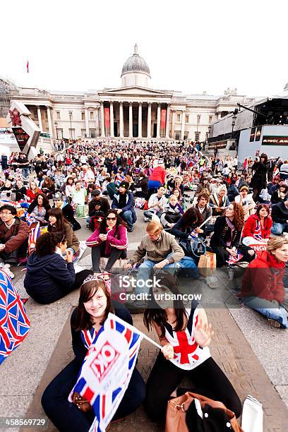 Photo libre de droit de Royal De Mariage Trafalgar Square banque d'images et plus d'images libres de droit de Adulte - Adulte, Angleterre, Assis