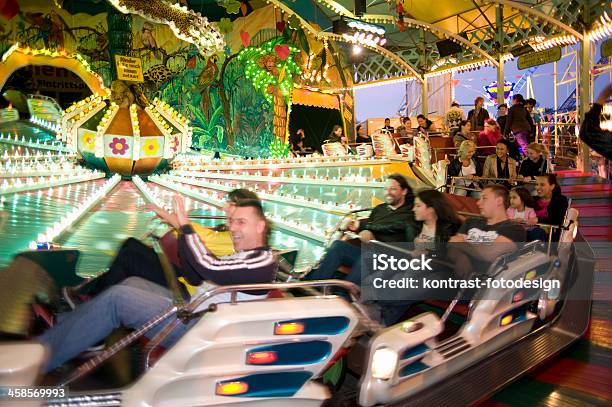 Amusement Park Ride In Die Frankfurter Dippemess Stockfoto und mehr Bilder von Achterbahn - Achterbahn, Deutschland, Editorial