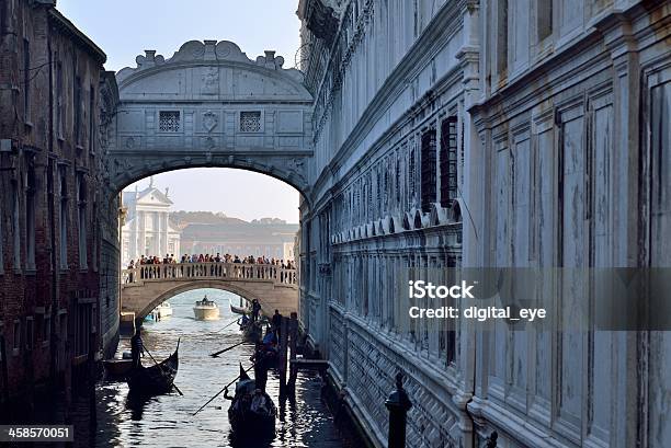Foto de Ponte Dei Sospiri Veneza Itália e mais fotos de stock de Alto contraste - Alto contraste, Arco - Característica arquitetônica, Arquitetura