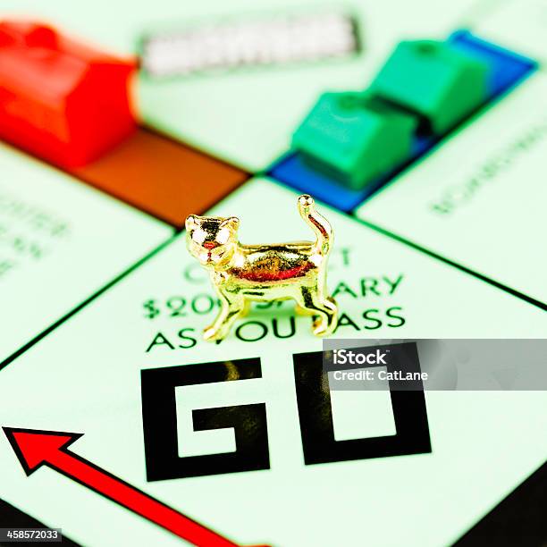 Cat Token Auf Monopoly Meetingraum Stockfoto und mehr Bilder von Monopoly - Brettspiel - Monopoly - Brettspiel, USA, Berühmtheit