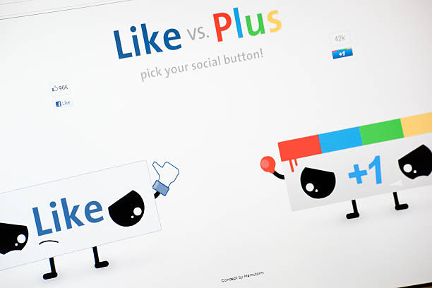 facebook jak vs google plus - google social media web page google plus zdjęcia i obrazy z banku zdjęć