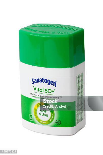 Sanatogen Vital50 Multivitaminas Foto de stock y más banco de imágenes de Asistencia sanitaria y medicina - Asistencia sanitaria y medicina, Belleza, Color - Tipo de imagen