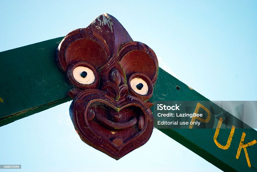 Wai Atua Puketawai Maori Gatepost - Royalty-free Amarelo Foto de stock