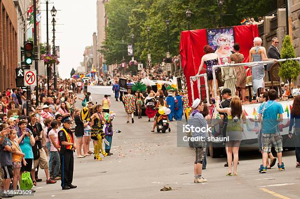 Галифакс Гордость Парад — стоковые фотографии и другие картинки 2011 - 2011, Gay Pride Parade, Pride - LGBTQI Event