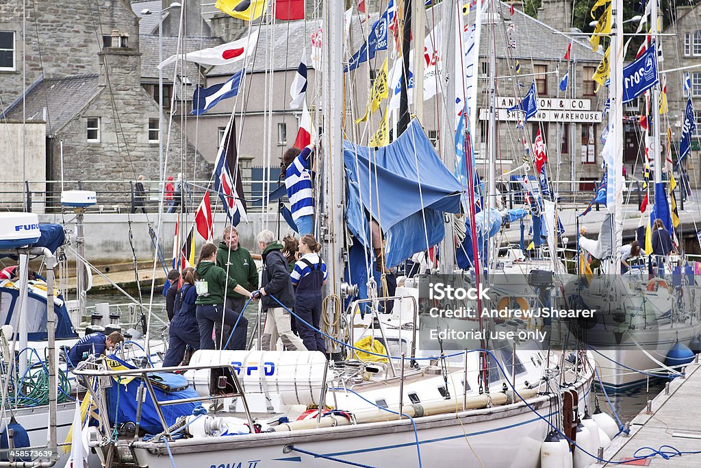 Navios altos 2011 Visita a Lerwick, Shetland - Foto de stock de Lerwick royalty-free