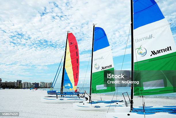 Barcos À Vela Na Praia Marco Island Florida Eua - Fotografias de stock e mais imagens de Marco Island - Marco Island, Marriott International, Florida - EUA