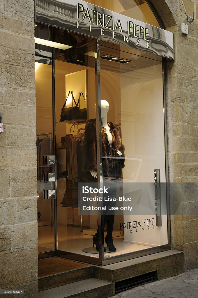 Haute Couture magasin vitrine à Florence - Photo de A la mode libre de droits