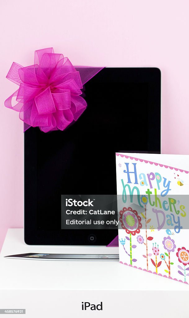 iPad para a mamãe - Foto de stock de Caixa - Recipiente royalty-free