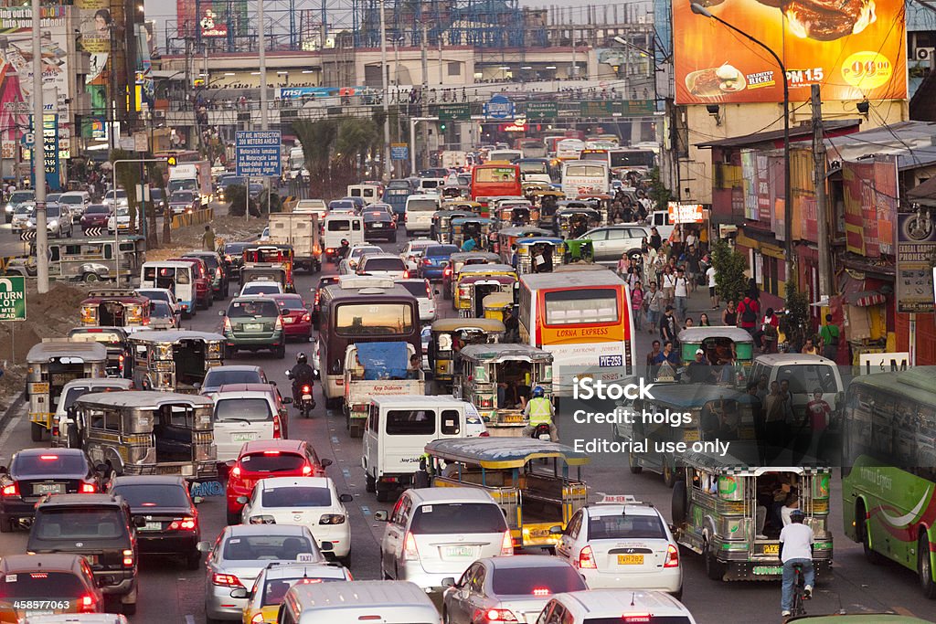 Szczytowe godziny w Metro Manila - Zbiór zdjęć royalty-free (Ruch uliczny)