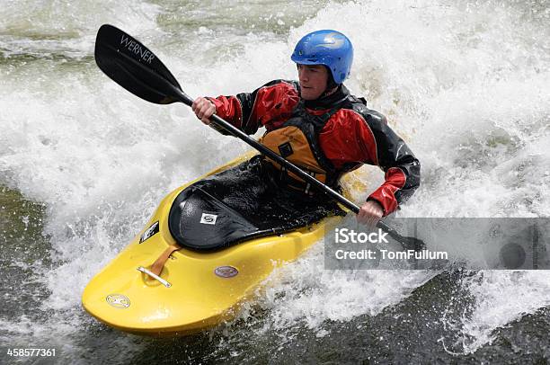 Kayaker ロッサ川に - 画像や映像のストックフォトや画像を多数ご用意 - 画像や映像, 1人, しぶき