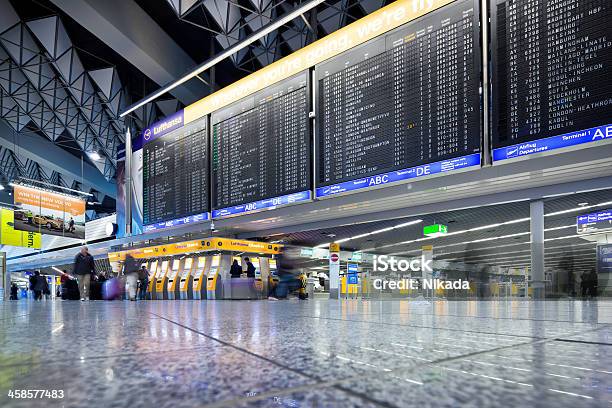 Aeroporto Internacional De Frankfurt - Fotografias de stock e mais imagens de Adulto - Adulto, Aeroporto, Alemanha