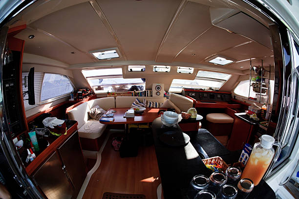 fisheye view of the cabin отделение на роскошной яхте - gregg стоковые фото и изображения