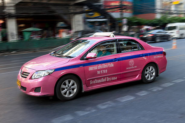 활주하다 방콕 승객 - asia asphalt bangkok blurred motion 뉴스 사진 이미지