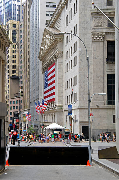 contro il terrore veicolo barriera, parete & nassau street, manhattan, new york - counter terrorism foto e immagini stock