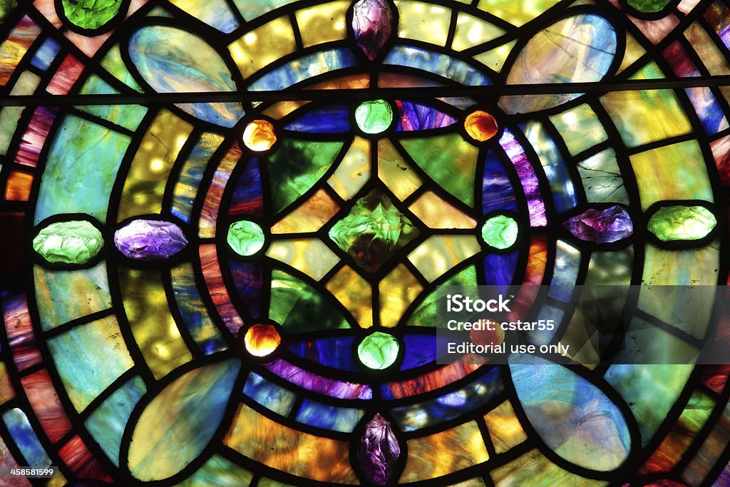 Splendidi vetri Tiffany finestra - Foto stock royalty-free di Vetro