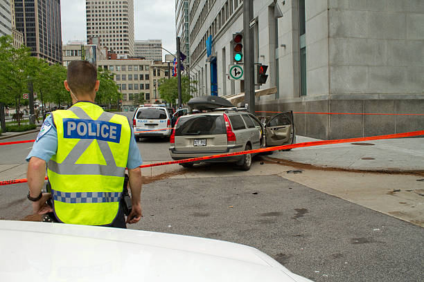 awaria samochodu montreal - police quebec traffic montreal zdjęcia i obrazy z banku zdjęć