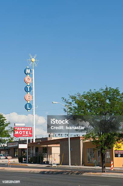 Vintage Sinal De Motel Na Antiga Rota 66 - Fotografias de stock e mais imagens de Albuquerque - Novo México - Albuquerque - Novo México, Ao Ar Livre, As Américas