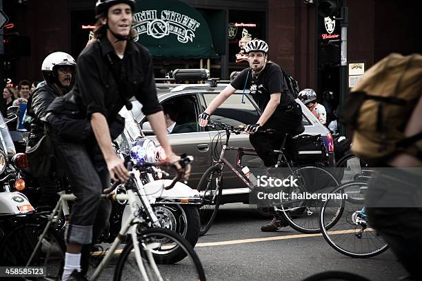 Radfahrer In San Francisco Critical Mass Stockfoto und mehr Bilder von Demonstration - Demonstration, Editorial, Fahrrad