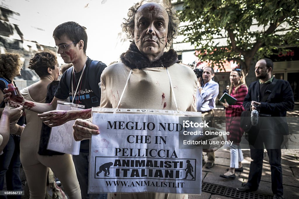 Animalisti Italiani protest gegen Mailand Fashion Woche auf Septem - Lizenzfrei 2013 Stock-Foto