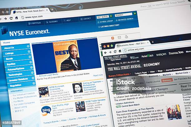 Nyse E Per Il The Wall Street Journal Pagina Web - Fotografie stock e altre immagini di Finanza - Finanza, Giornale, The Wall Street Journal