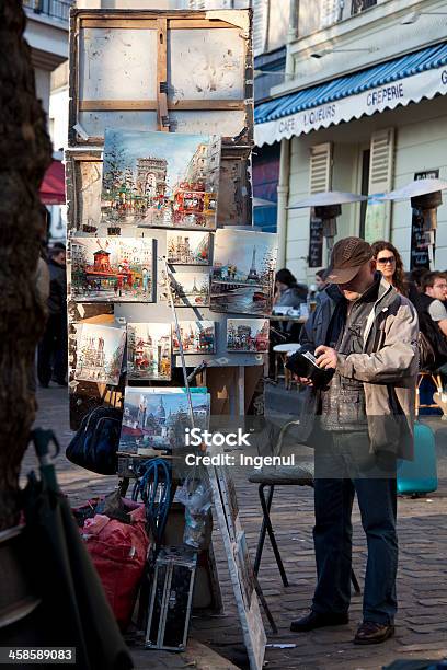 Vernici Per La Vendita In Place Du Tertre - Fotografie stock e altre immagini di Adulto - Adulto, Arte, Arte, Cultura e Spettacolo