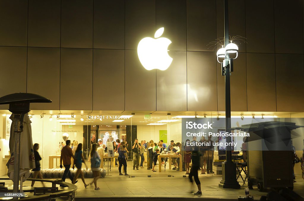 Magasin Apple sur Third Street Promenade à Santa Monica - Photo de Editorial libre de droits