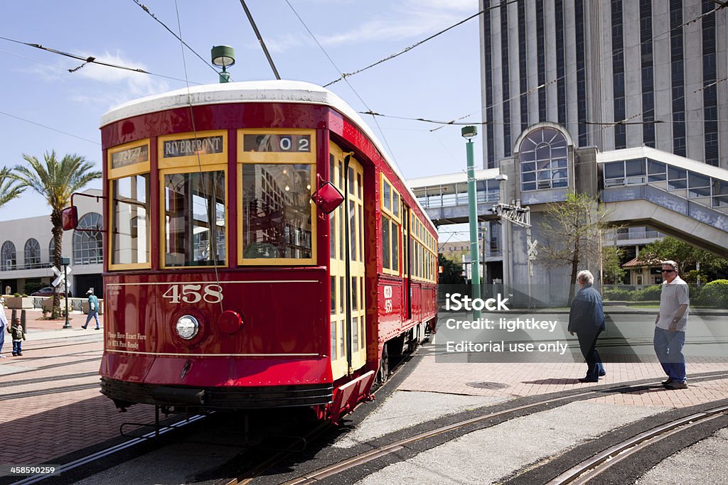 New Orleans tramwaju - Zbiór zdjęć royalty-free (Asfalt)