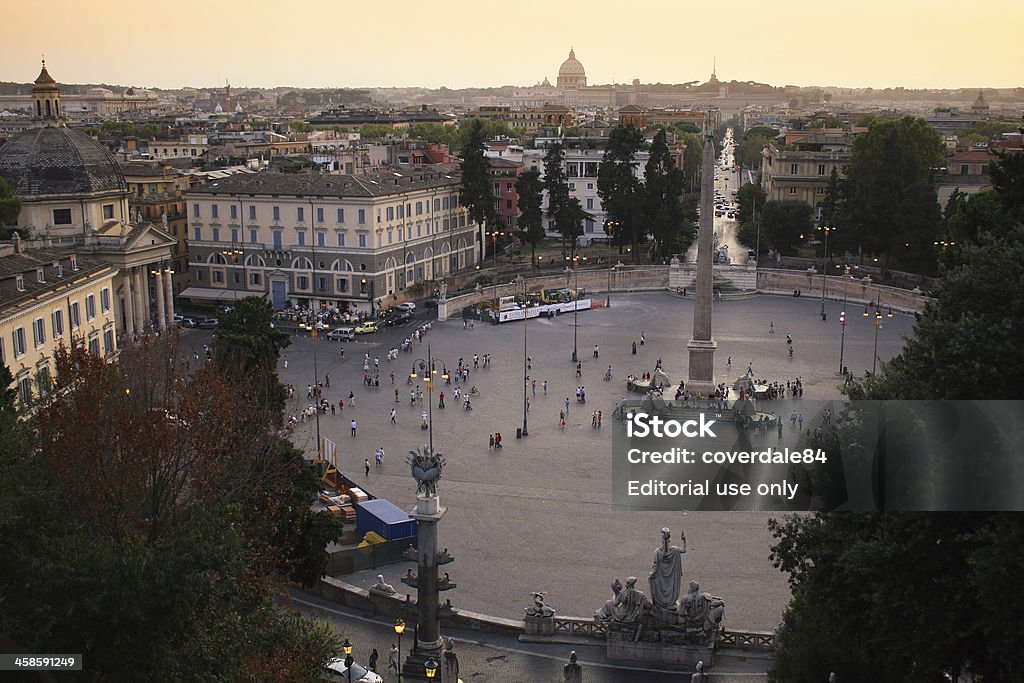 Piazza del Popolo in der Dämmerung - Lizenzfrei Abenddämmerung Stock-Foto