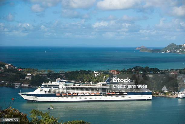 Celebrity Constellation Crucero En El Puerto De Santa Lucía Castries Foto de stock y más banco de imágenes de Aire libre