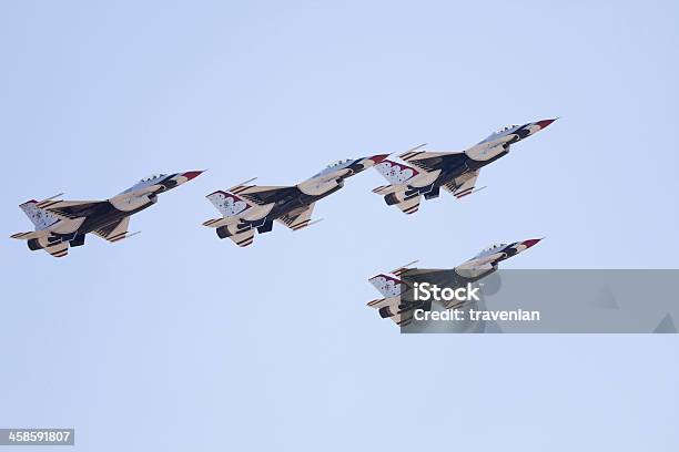 Siły Powietrzne Usa Thunderbirds Tryska - zdjęcia stockowe i więcej obrazów Przedstawienie - Pojęcia - Przedstawienie - Pojęcia, Siły powietrzne, Air Force Thunderbirds