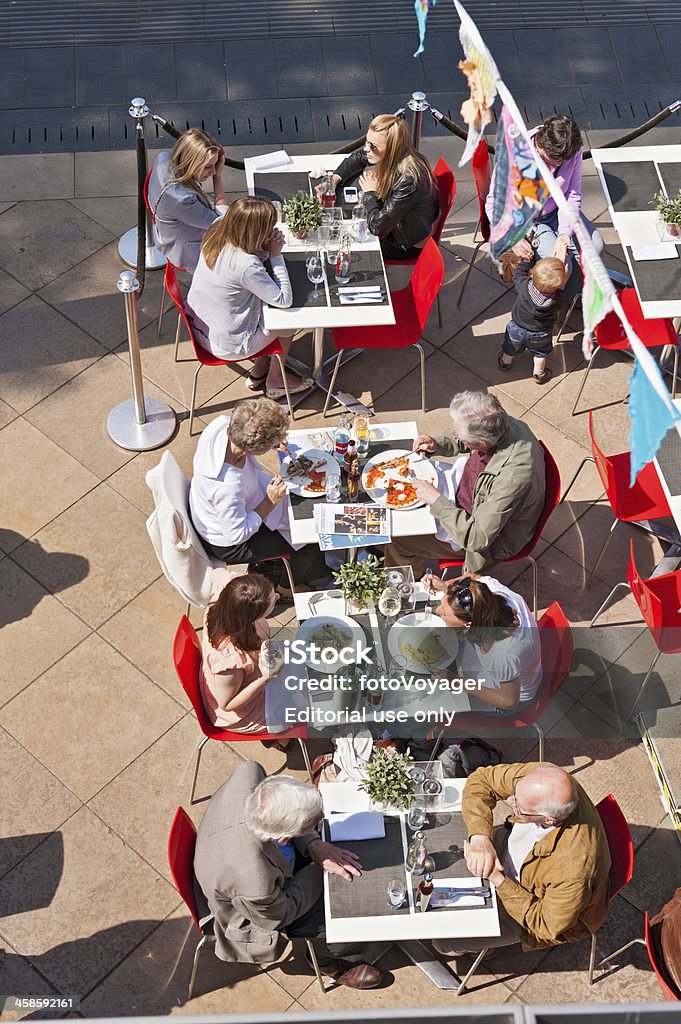 Cenas al aire libre en Londres, Reino Unido South Bank - Foto de stock de Patio libre de derechos