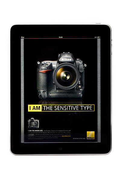 apple ipad tablet digital em branco background.advertisment para nikon d3s - ipad 3 ipad white digital tablet imagens e fotografias de stock