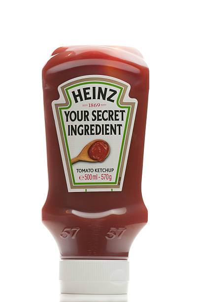 heinz 머스터드와 케첩 흰색 배경의 - ketchup brand name isolated on white isolated 뉴스 사진 이미지