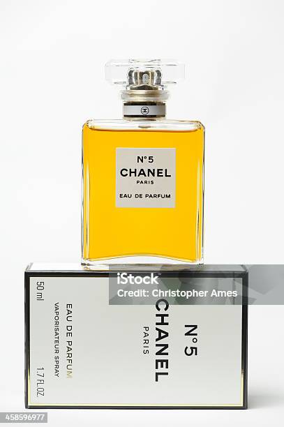 Chanel No 5 Perfume Stock Photo - Download Image Now - Perfume, Box -  Container, Chanel - Designer Label - iStock
