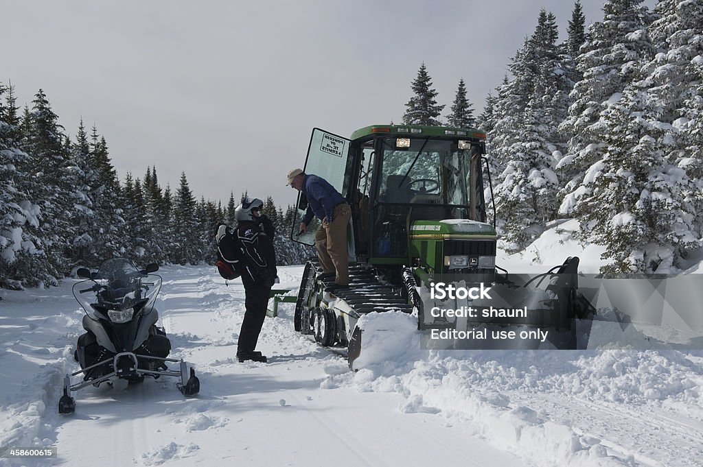 Snowmobile no Cape Breton - Foto de stock de Snowmobiling royalty-free