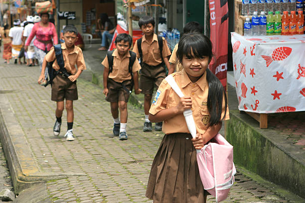 Balinesische School Kinder – Foto