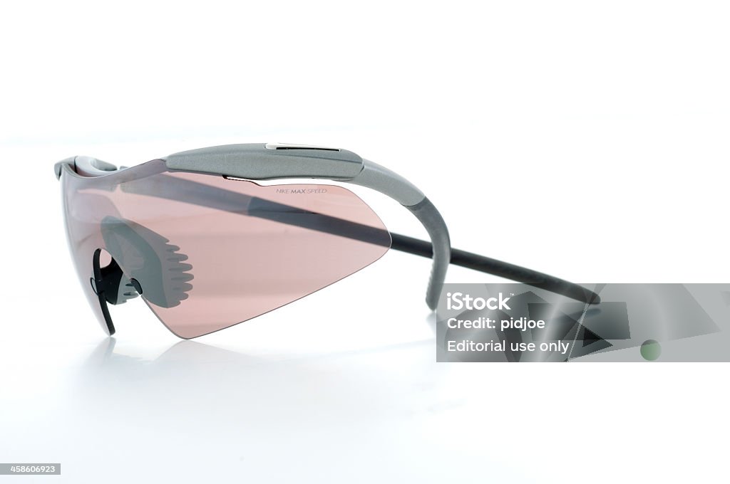 fossiel Verlichting Missend Nike Max Speed Tinted Sunglasses Stock Photo - Download Image Now - Cut  Out, Jogging, Sunglasses - iStock