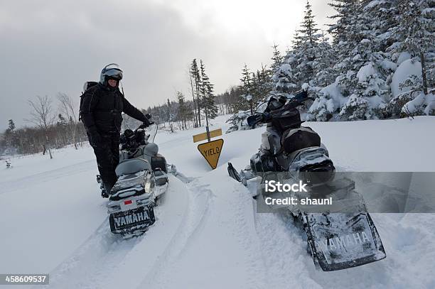 Schneemobil Fahren In Cape Breton Stockfoto und mehr Bilder von Editorial - Editorial, Extremsport, Fotografie