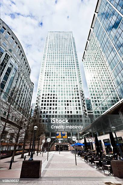 Foto de Um Canada Square Em Canary Wharf Em Londres e mais fotos de stock de Alto - Descrição Geral - Alto - Descrição Geral, Arquitetura, Arranha-céu