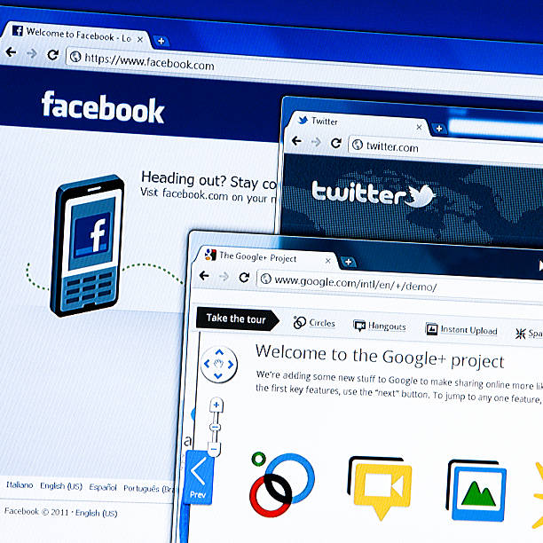 facebook, twitter, google + 유명한 소셜 네트워킹 웹 사이트 - google social media web page google plus 뉴스 사진 이미지