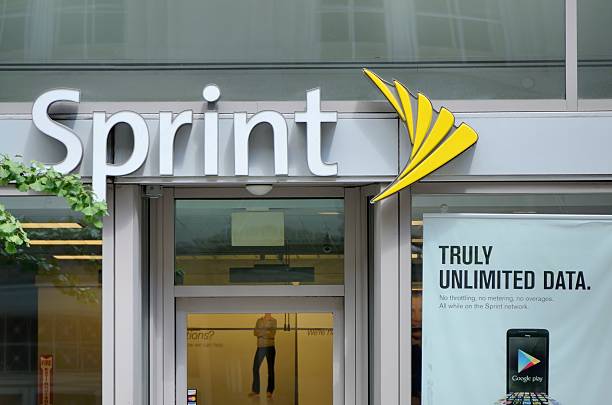 Sprint Washington DC, USA - June 4, 2012: The Sprint store in downtown Washington DC. Sprint Nextel is a telecommunications provider with 2011 revenues of over $33 Billion. sprint nextel stock pictures, royalty-free photos & images