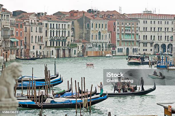 グランド Canal早朝の活動ベニス - イタリアのストックフォトや画像を多数ご用意 - イタリア, イタリア文化, カナル・グランデ