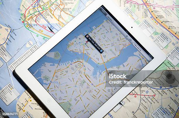 Apple Ipad 2 Z Nowym Jorku Mapy - zdjęcia stockowe i więcej obrazów Google - Brand-name - Google - Brand-name, Mapa, Kierunek