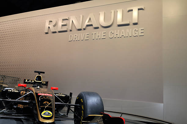 renault lotus formel - 1-wagen in einem motor show - sports car car business editorial stock-fotos und bilder