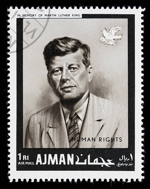 ajman john f kennedy sello postal - john f kennedy fotografías e imágenes de stock