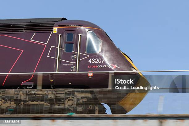 Loipe Highspeedzug Stockfoto und mehr Bilder von Aerodynamisch - Aerodynamisch, Bahngleis, Brücke