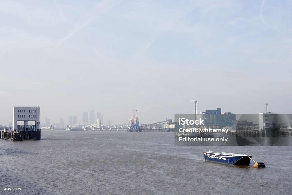 Brouillard au Woolwich Ferry - Photo de Angleterre libre de droits